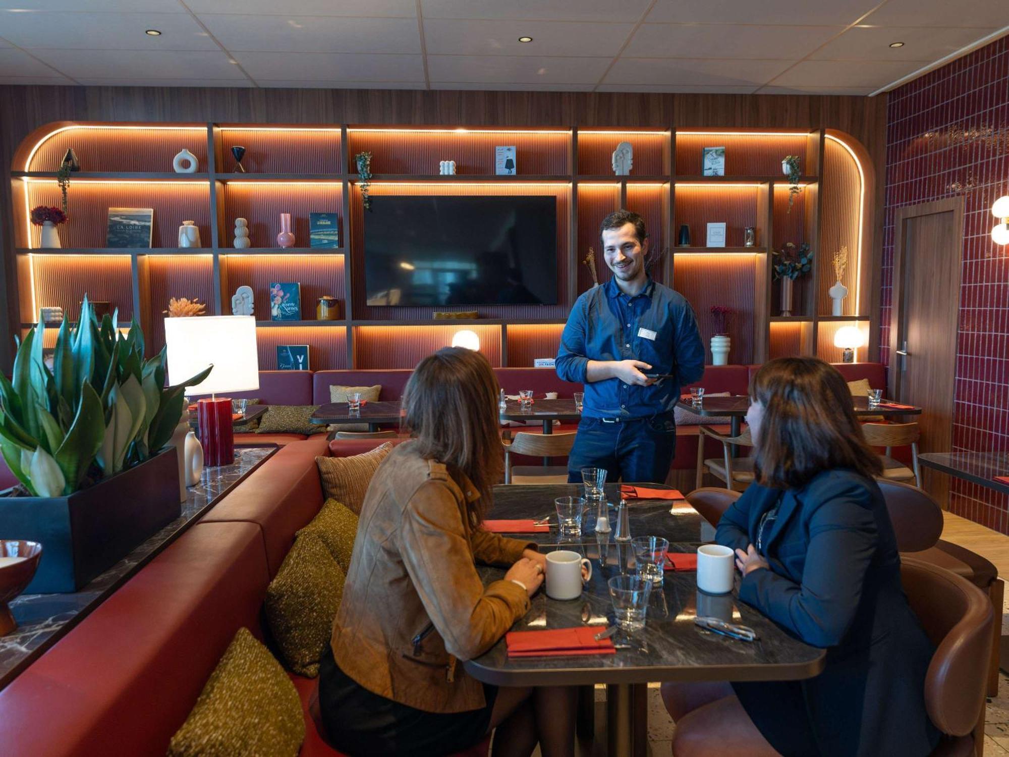 Novotel Nantes Centre Bord De Loire Zewnętrze zdjęcie