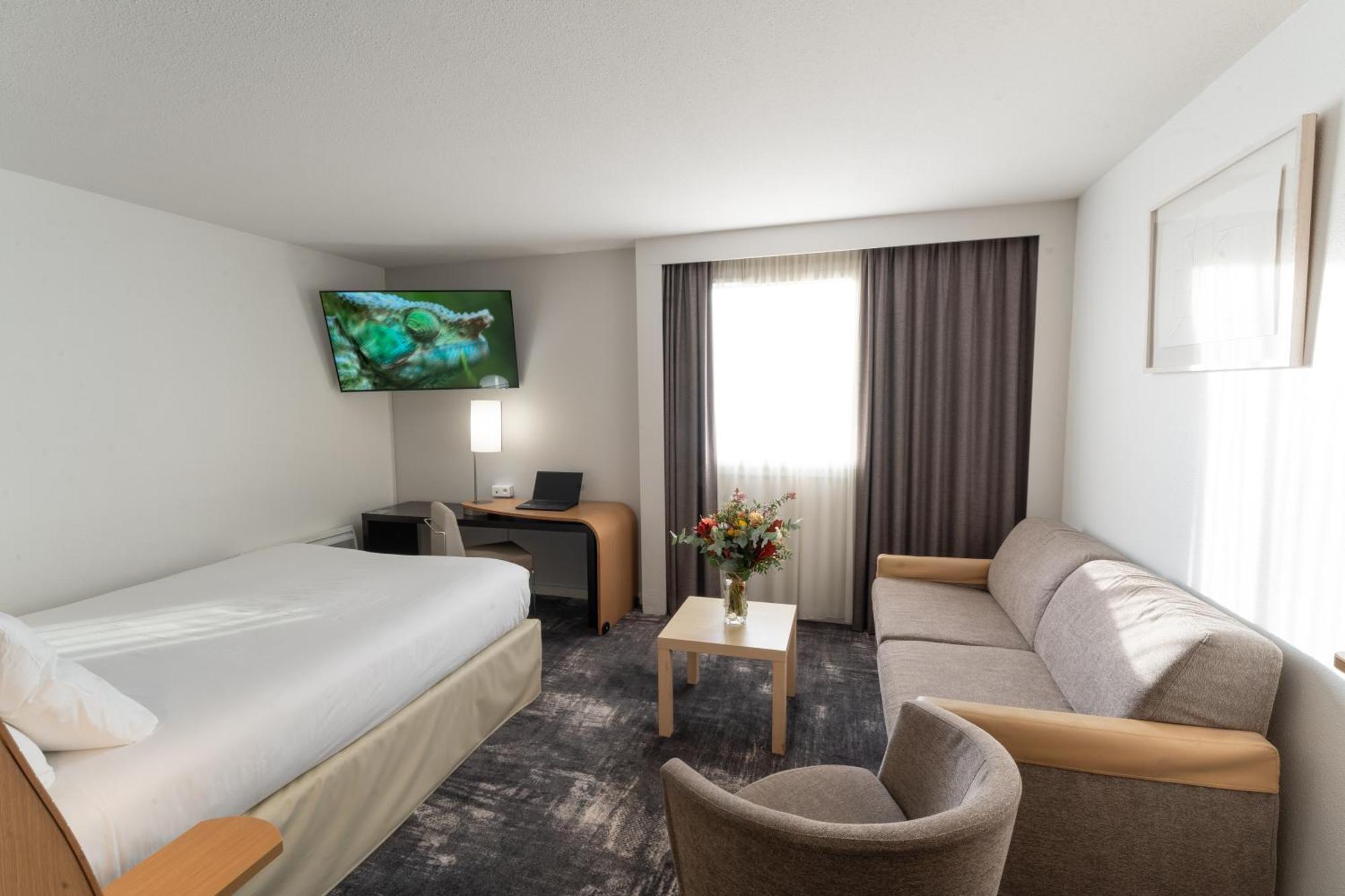 Novotel Nantes Centre Bord De Loire Zewnętrze zdjęcie