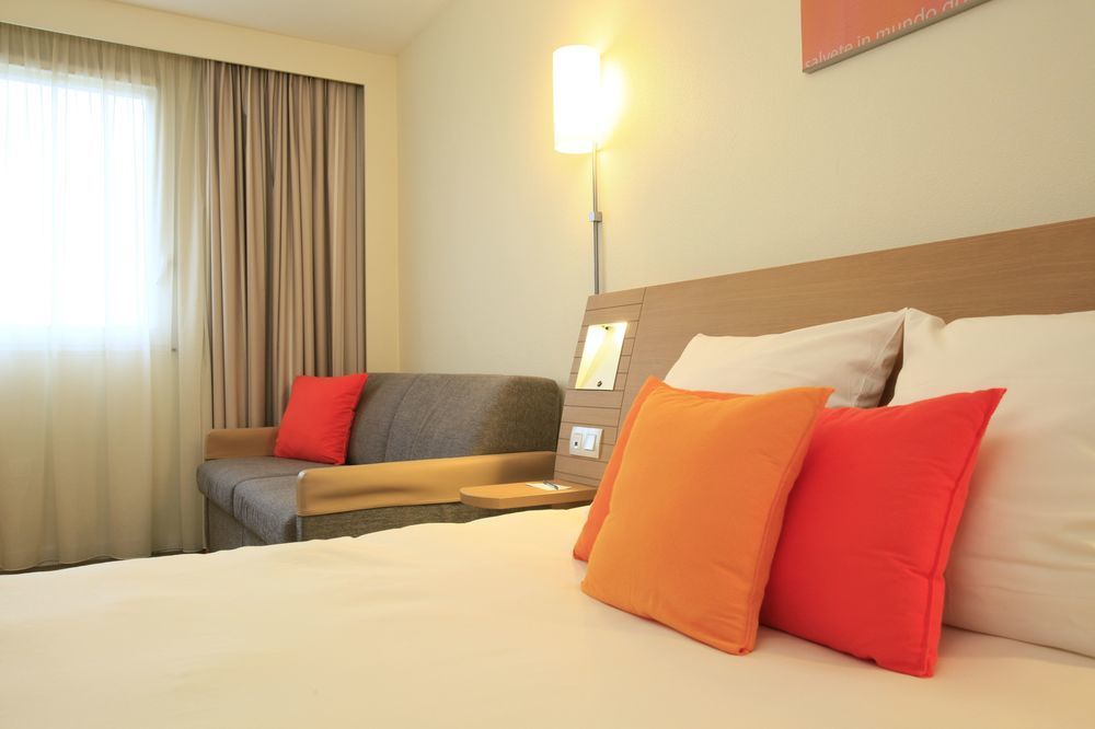 Novotel Nantes Centre Bord De Loire Zewnętrze zdjęcie