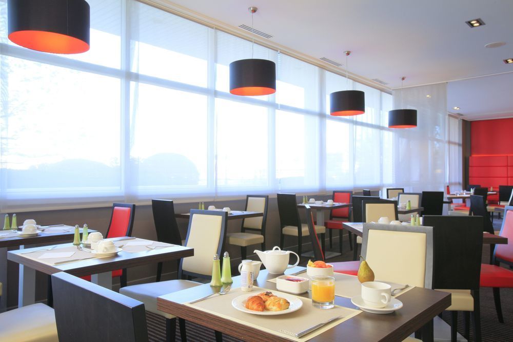 Novotel Nantes Centre Bord De Loire Zewnętrze zdjęcie