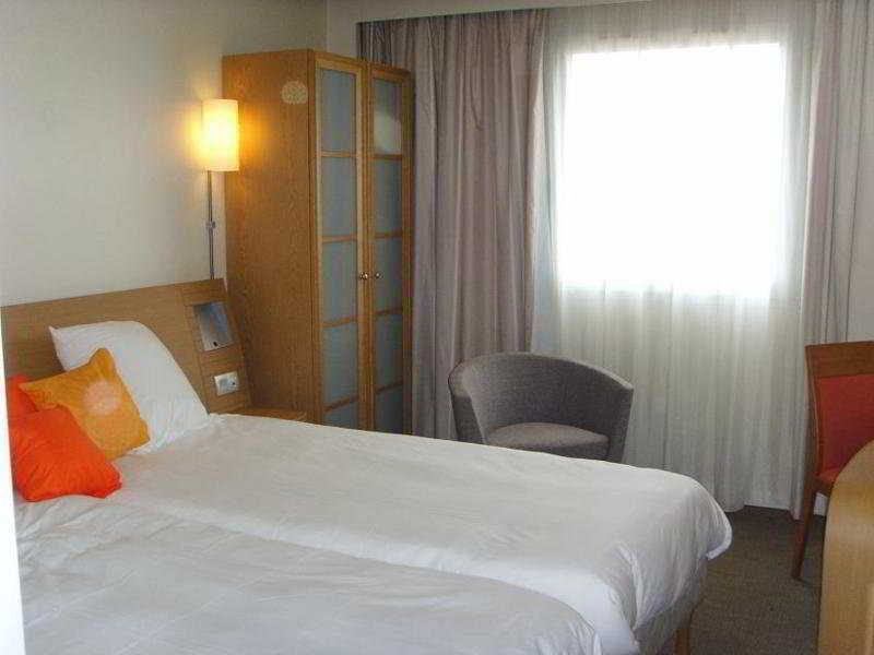 Novotel Nantes Centre Bord De Loire Zewnętrze zdjęcie